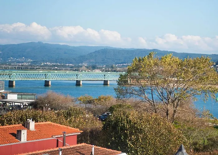Viana Rooftop House - In The Historic Center With River View * Viana do Castelo