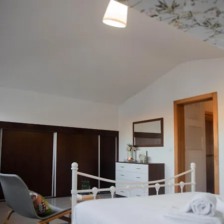 Viana Rooftop House - In The Historic Center With River View Apartamento