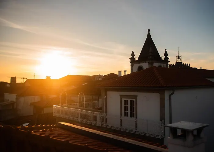 Viana Rooftop House - In The Historic Center With River View