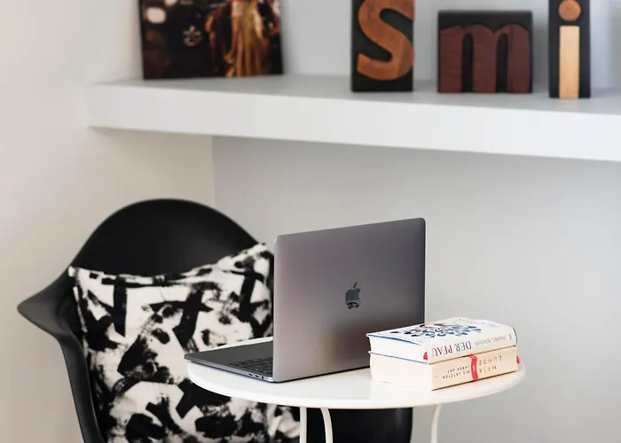 Viana Rooftop House - In The Historic Center With River View